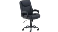 AmazonBasics Classic Puresoft gaming chair with adjustable height (Image via AmazonBasics/Amazon)